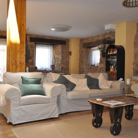 El Rincon Secreto De Gredos Especializada En Celiaquia Y Diabetes Y Jacuzzi Guest House Tormellas Bagian luar foto