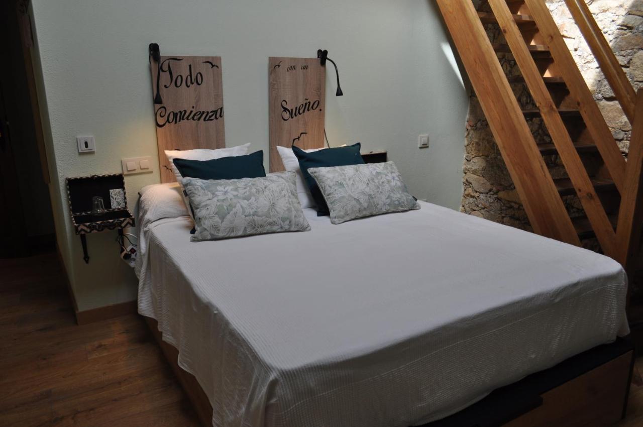El Rincon Secreto De Gredos Especializada En Celiaquia Y Diabetes Y Jacuzzi Guest House Tormellas Bagian luar foto